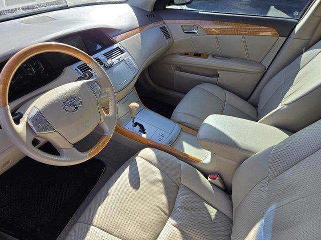 used 2005 Toyota Avalon car