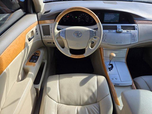 used 2005 Toyota Avalon car