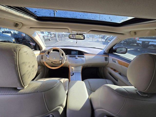 used 2005 Toyota Avalon car