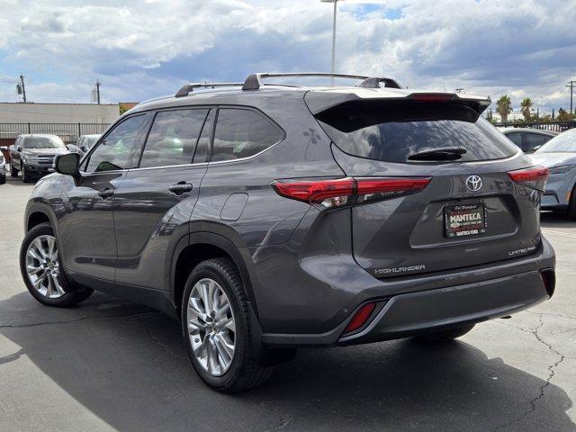 used 2021 Toyota Highlander car, priced at $30,988