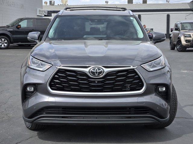 used 2021 Toyota Highlander car, priced at $30,988