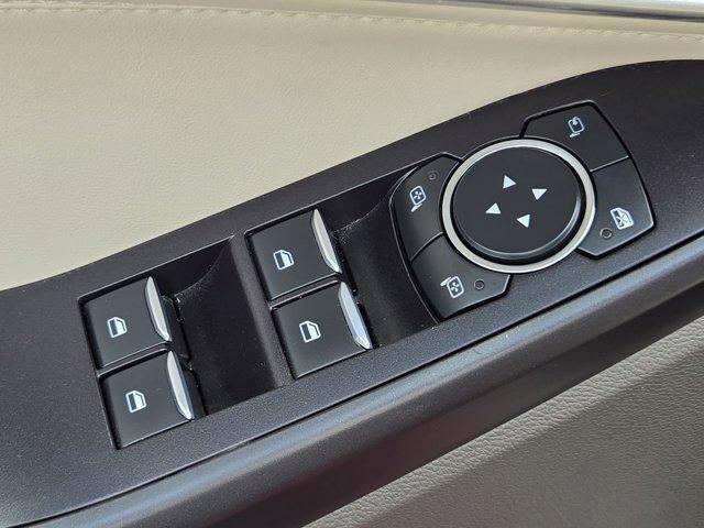 used 2020 Ford Explorer car