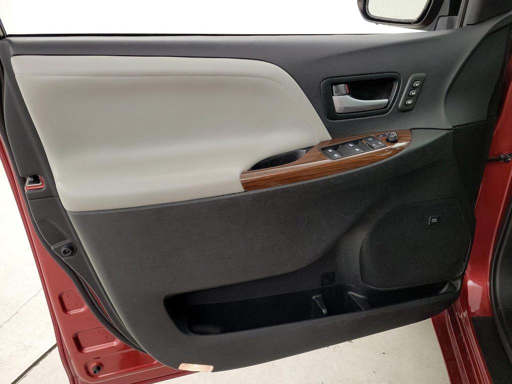 used 2017 Toyota Sienna car, priced at $27,998