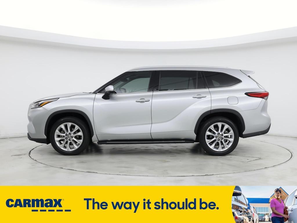 used 2023 Toyota Highlander car, priced at $39,998