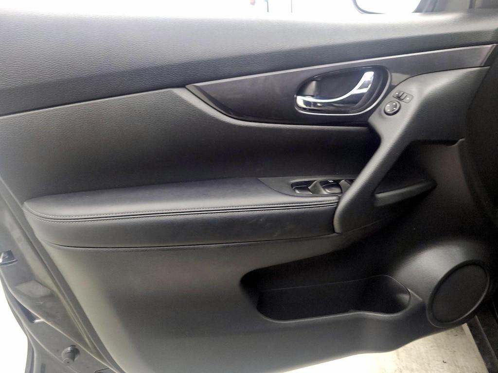 used 2018 Nissan Rogue car, priced at $19,998