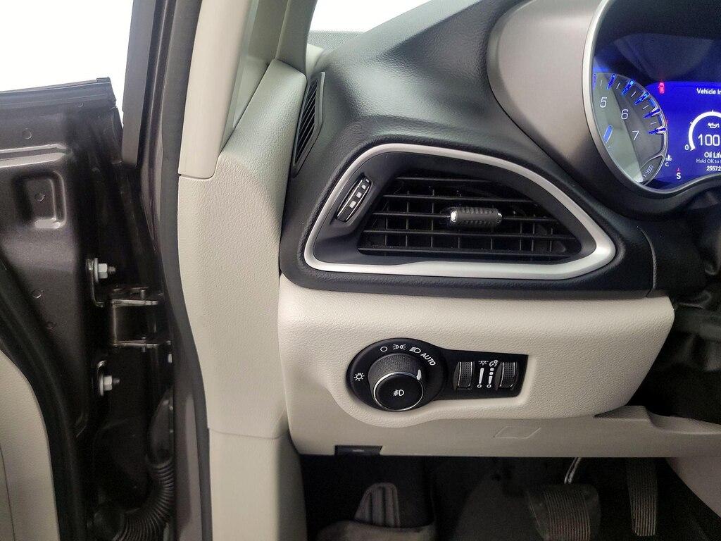 used 2020 Chrysler Pacifica car, priced at $31,998