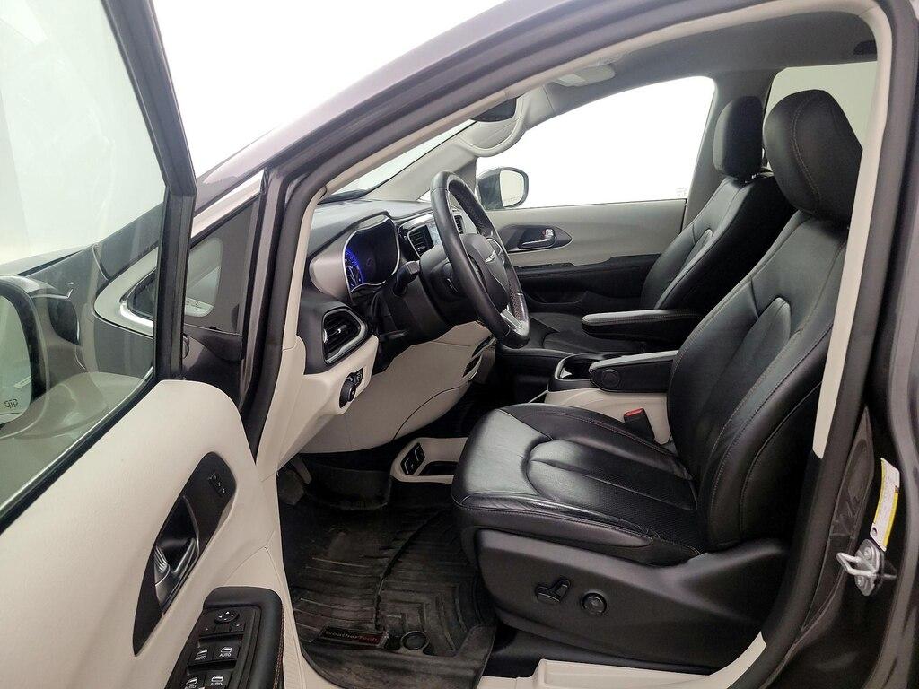 used 2020 Chrysler Pacifica car, priced at $31,998