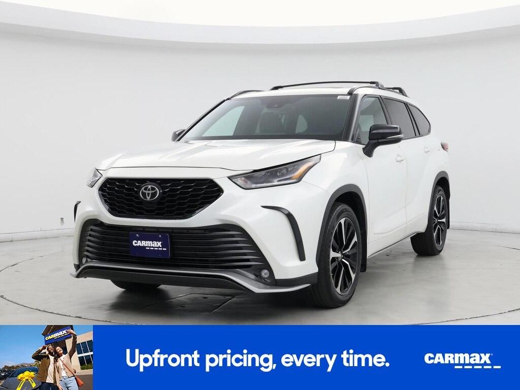 used 2021 Toyota Highlander car, priced at $36,998