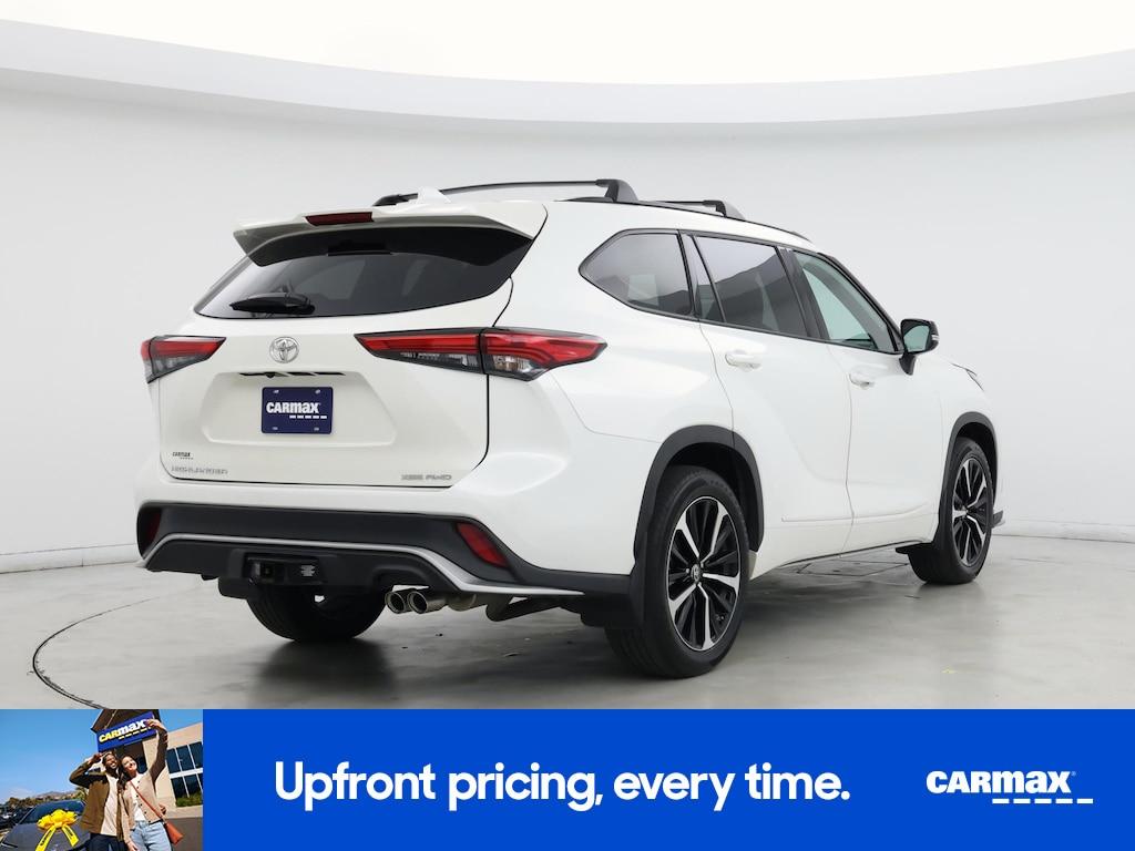 used 2021 Toyota Highlander car, priced at $36,998
