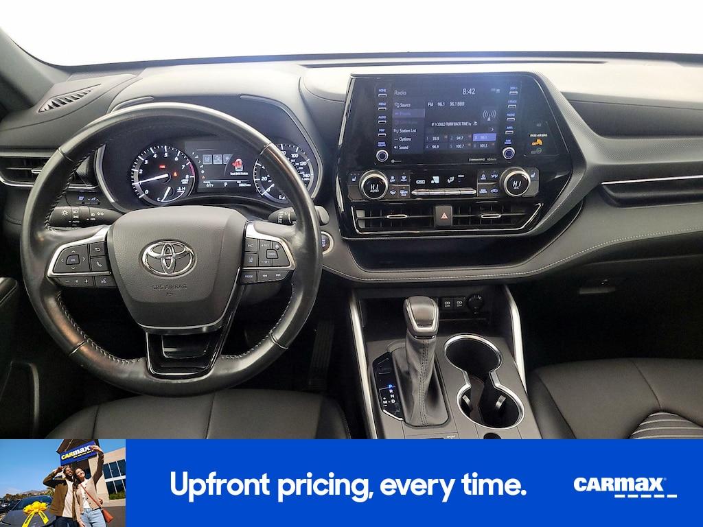 used 2021 Toyota Highlander car, priced at $36,998