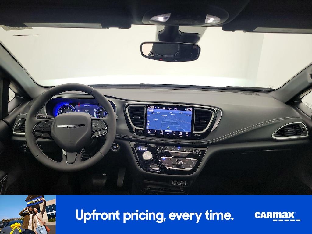 used 2023 Chrysler Pacifica car, priced at $38,998