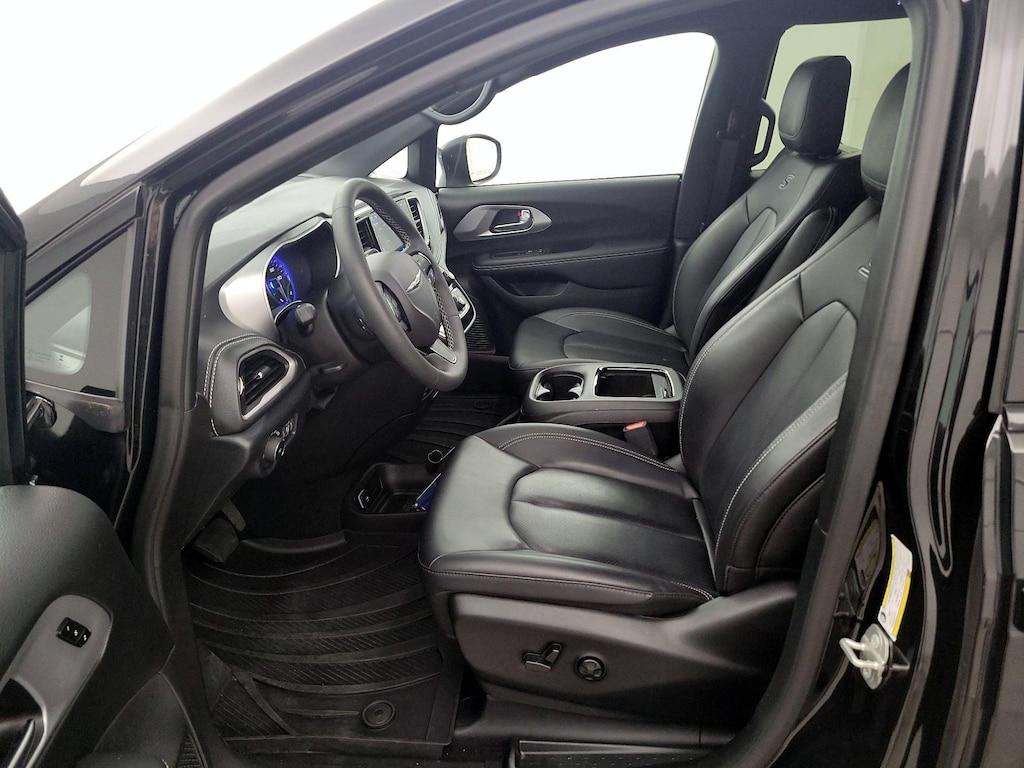 used 2023 Chrysler Pacifica car, priced at $38,998