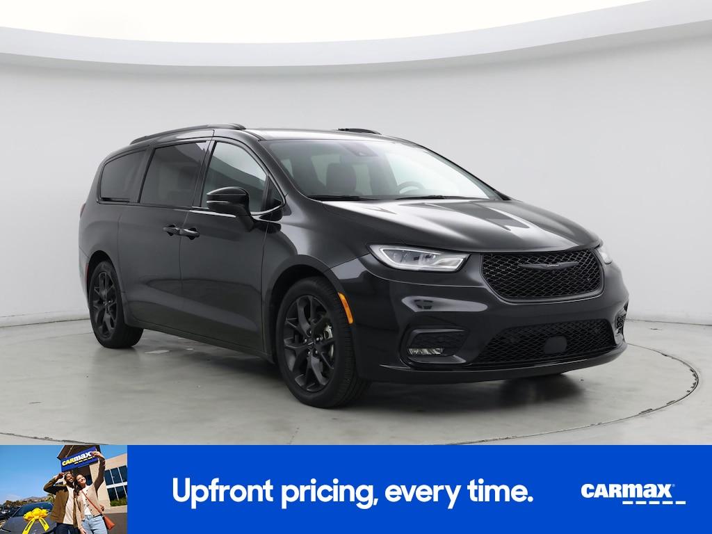 used 2023 Chrysler Pacifica car, priced at $38,998