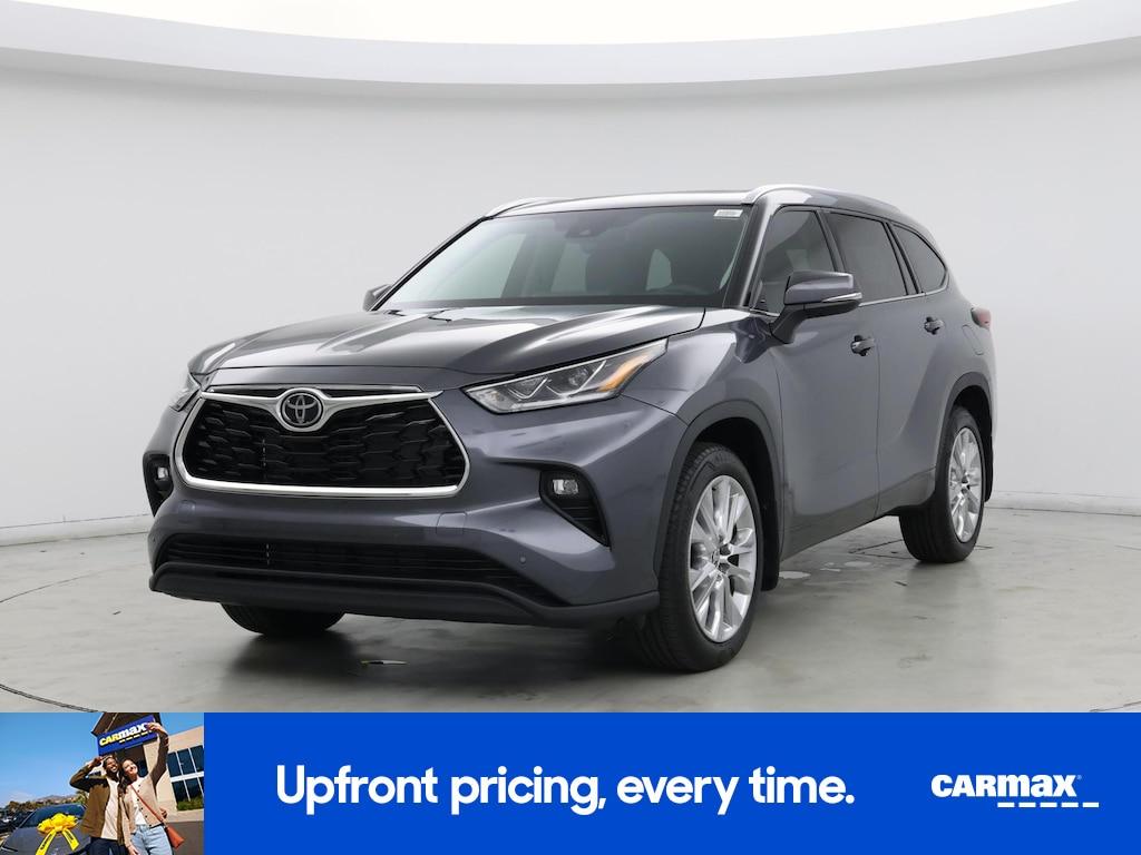 used 2024 Toyota Highlander car, priced at $49,998