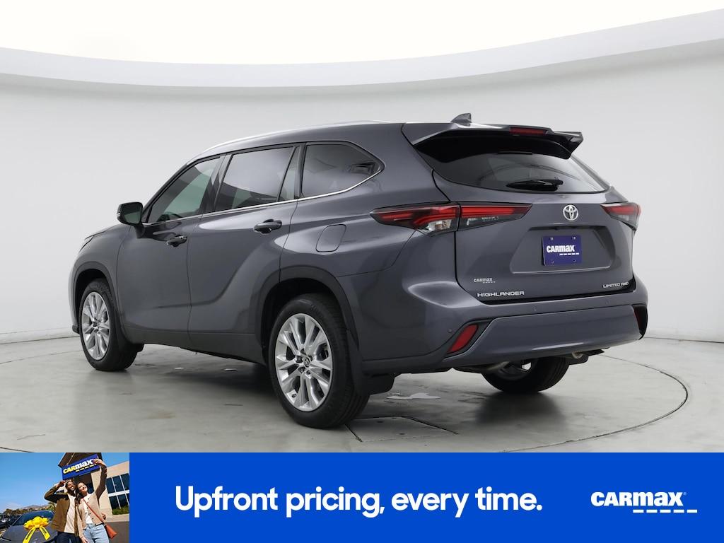 used 2024 Toyota Highlander car, priced at $49,998