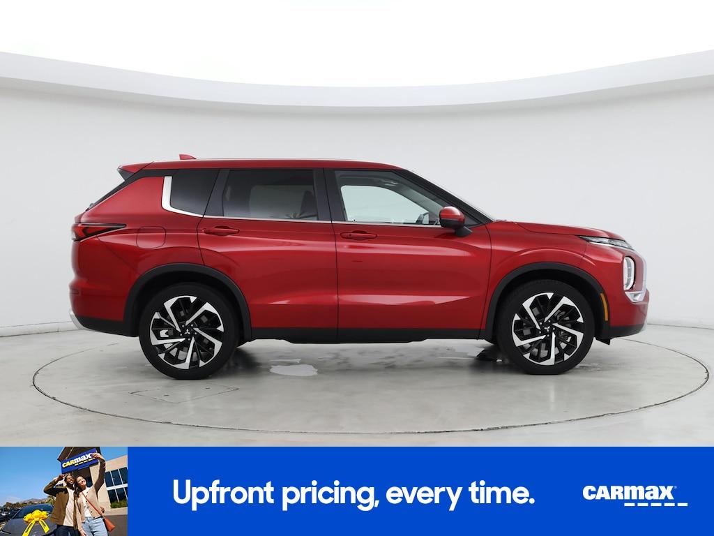 used 2024 Mitsubishi Outlander car, priced at $27,998