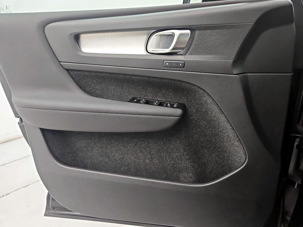 used 2022 Volvo XC40 car, priced at $24,998