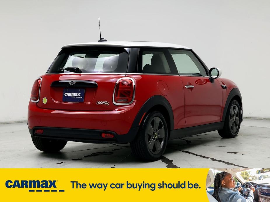 used 2023 MINI SE Hardtop car, priced at $25,998