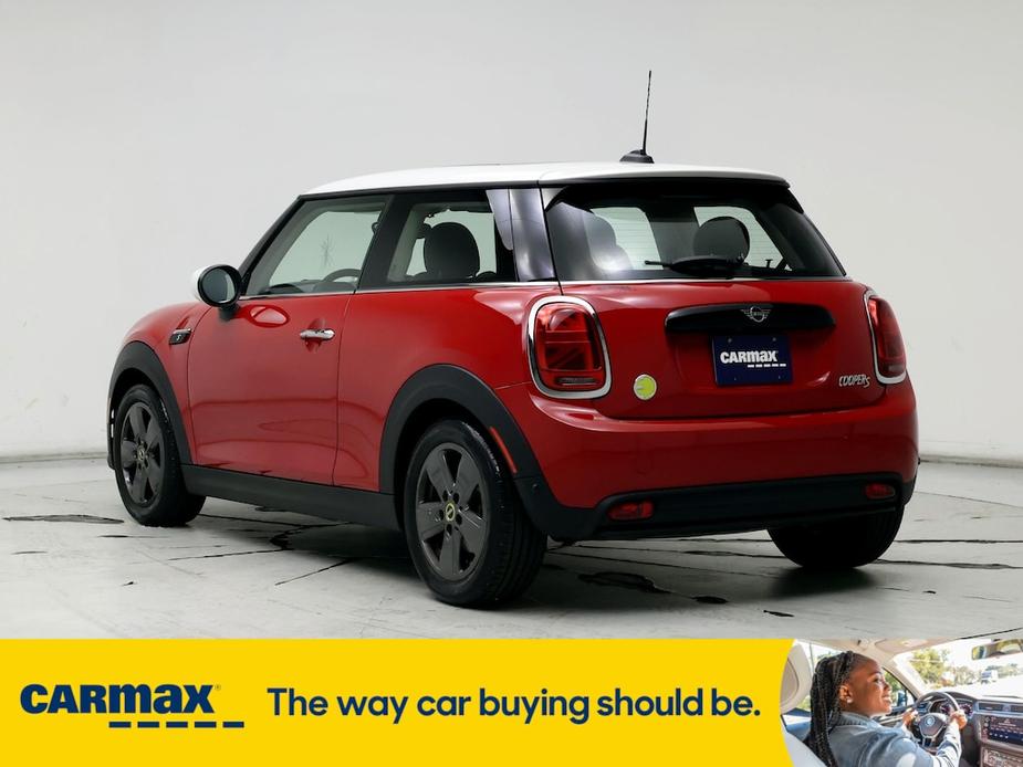 used 2023 MINI SE Hardtop car, priced at $25,998