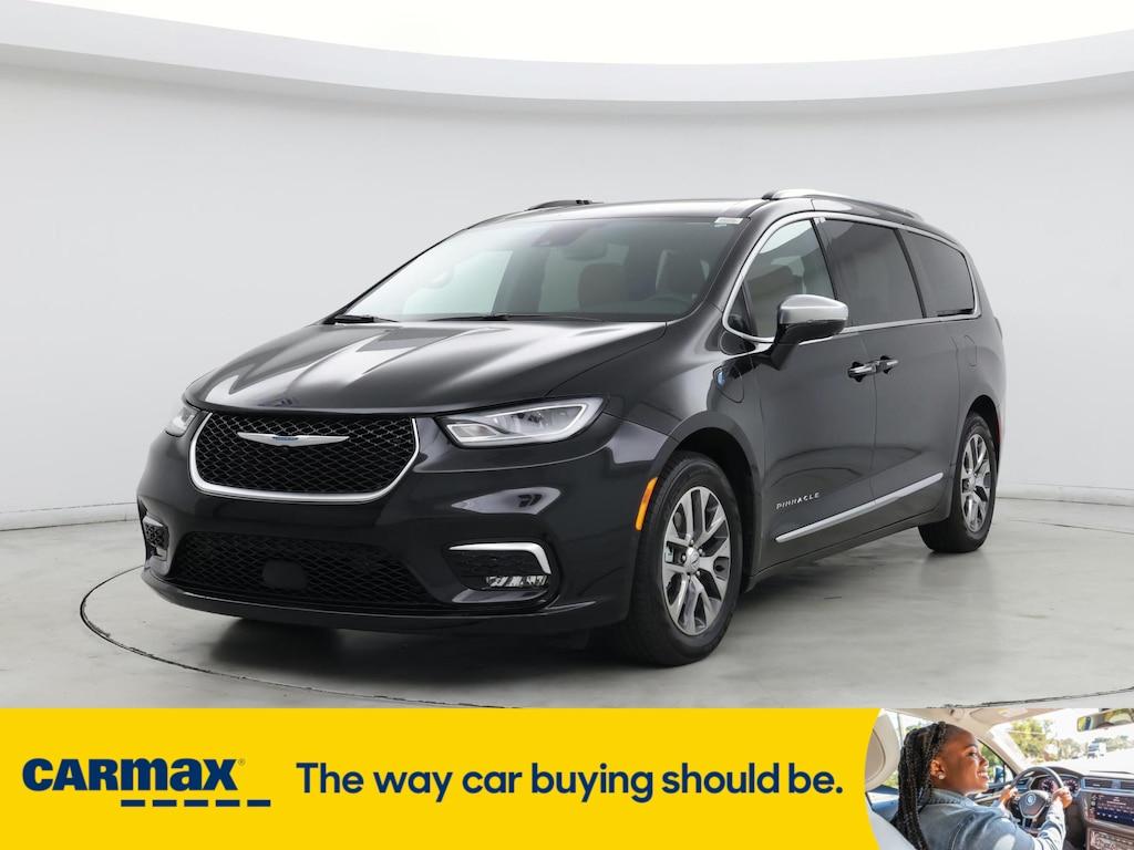 used 2021 Chrysler Pacifica Hybrid car, priced at $39,998