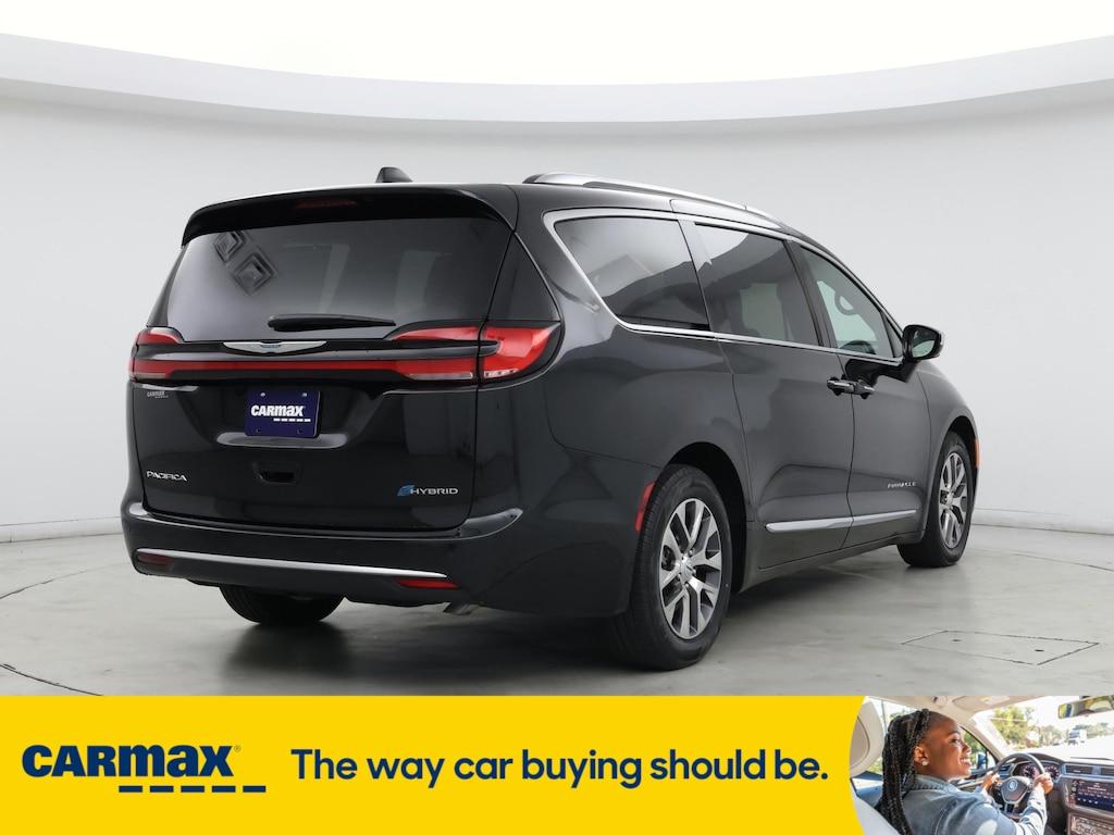 used 2021 Chrysler Pacifica Hybrid car, priced at $39,998