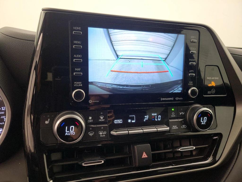 used 2021 Toyota Highlander car, priced at $37,998