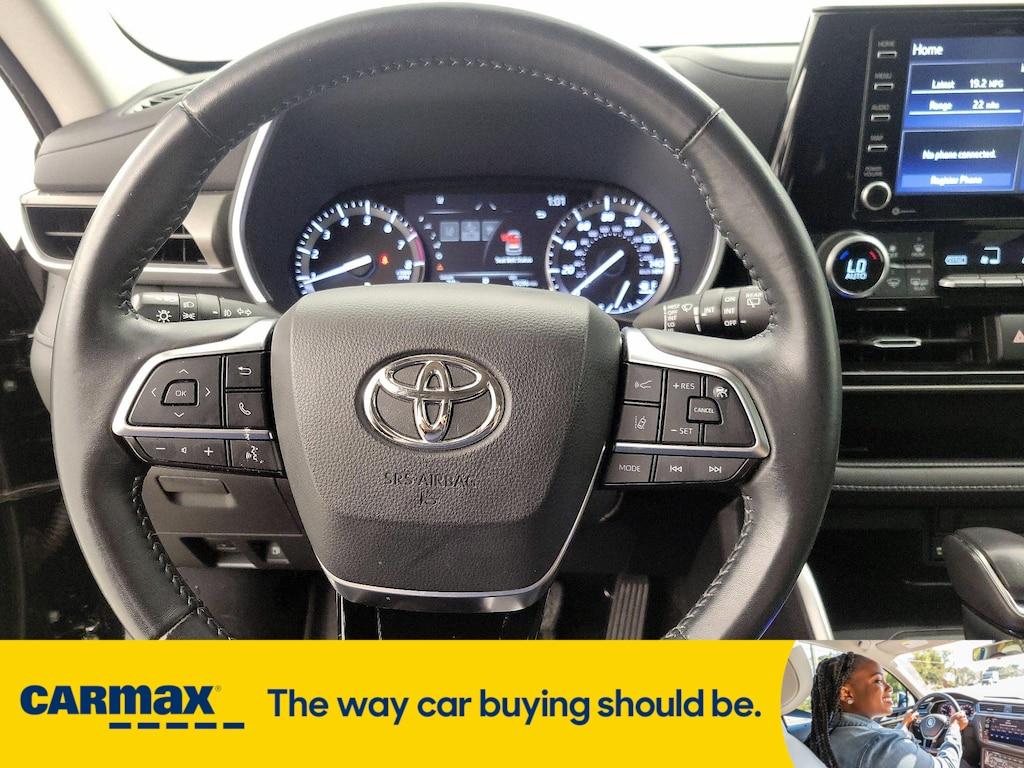 used 2021 Toyota Highlander car, priced at $37,998