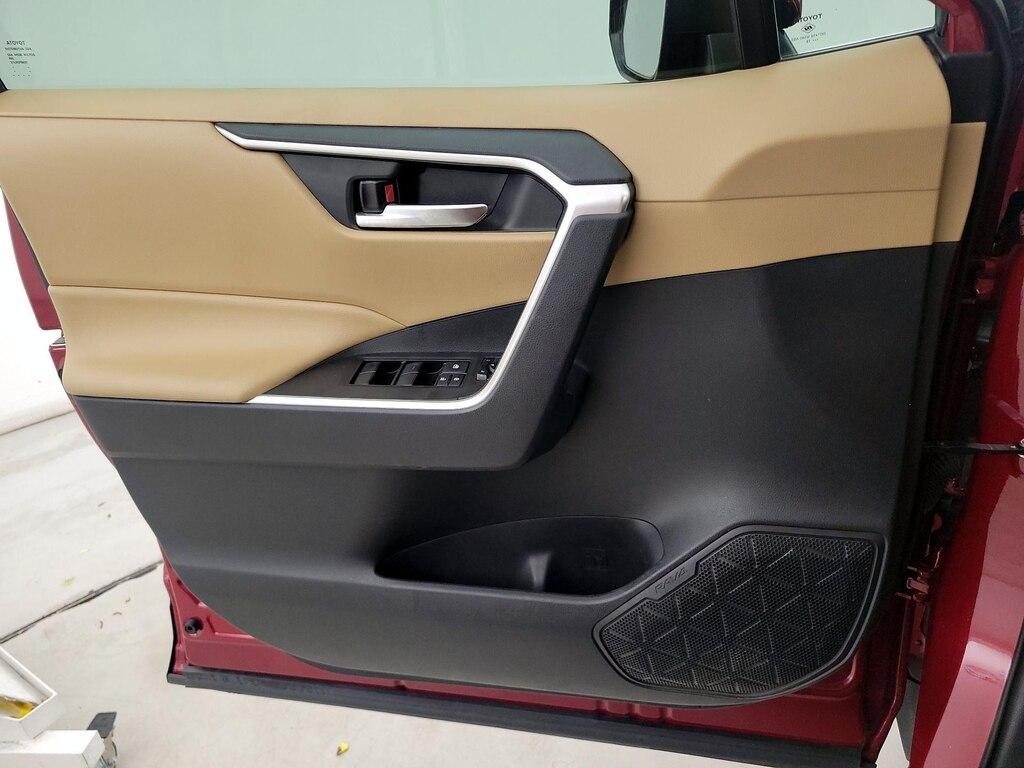 used 2020 Toyota RAV4 car, priced at $26,998