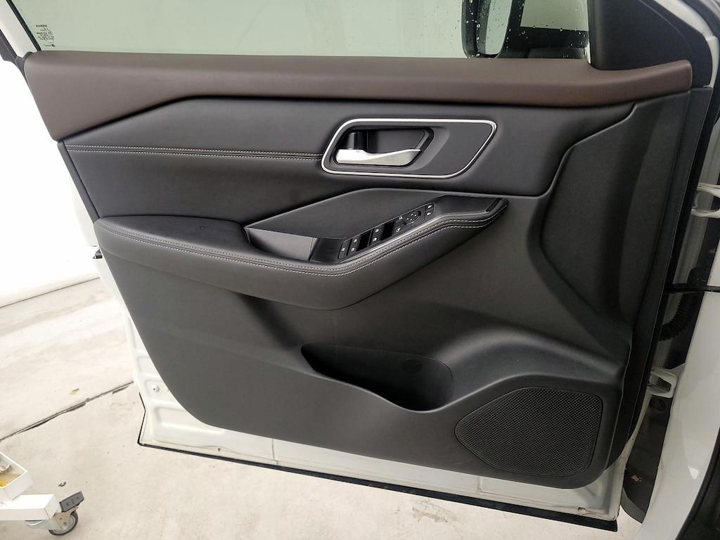 used 2021 Nissan Rogue car, priced at $23,998