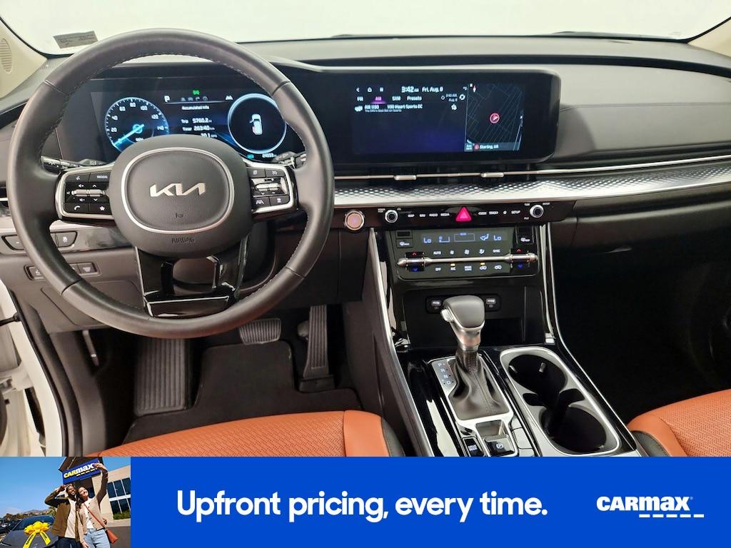 used 2024 Kia Carnival car, priced at $44,998
