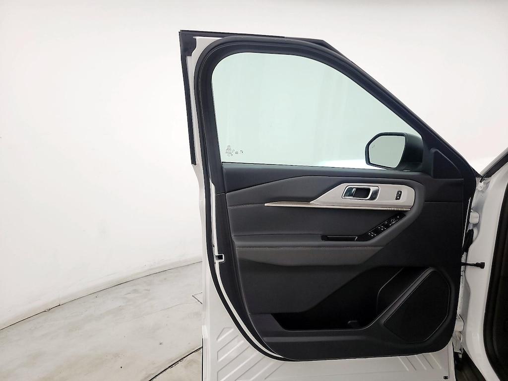 used 2025 Ford Explorer car, priced at $38,998