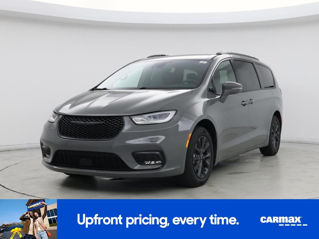 used 2021 Chrysler Pacifica car, priced at $26,998