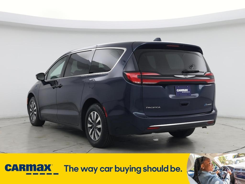 used 2022 Chrysler Pacifica Hybrid car, priced at $31,998