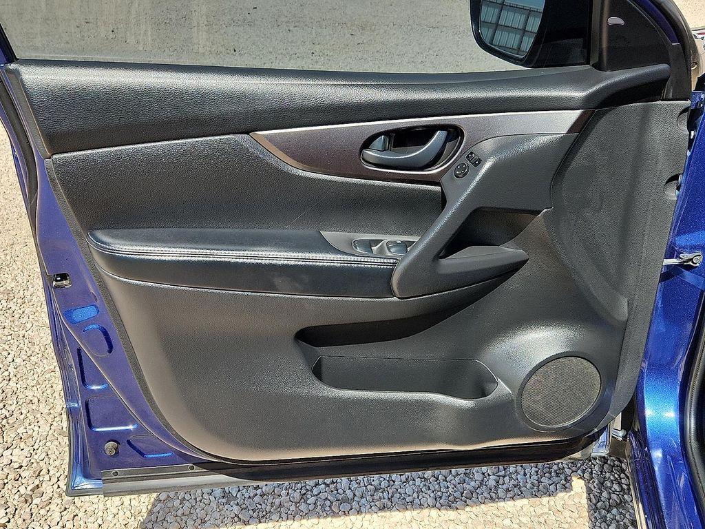 used 2020 Nissan Rogue Sport car, priced at $18,998