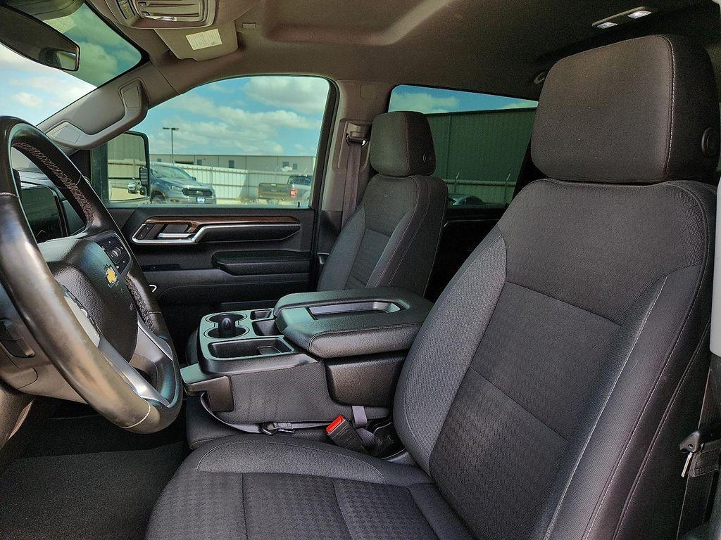 used 2024 Chevrolet Silverado 2500 car, priced at $51,998