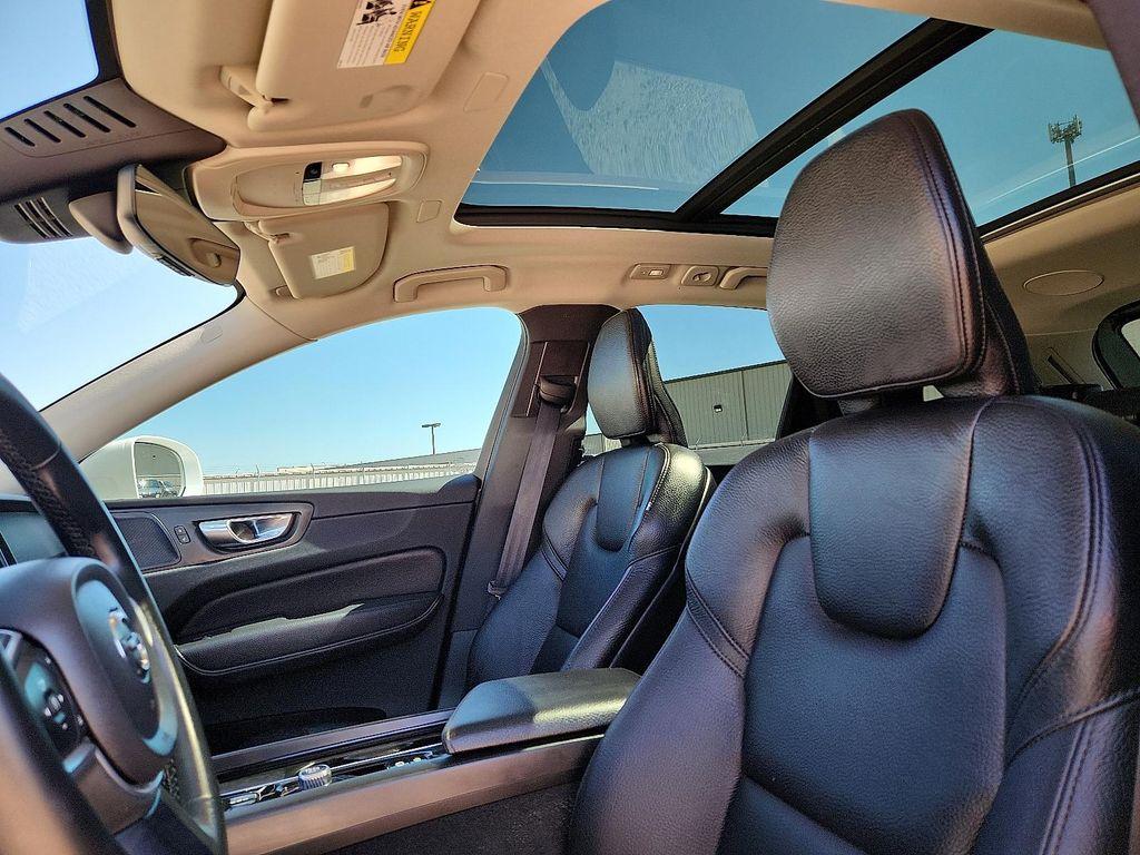 used 2022 Volvo XC60 car, priced at $27,998