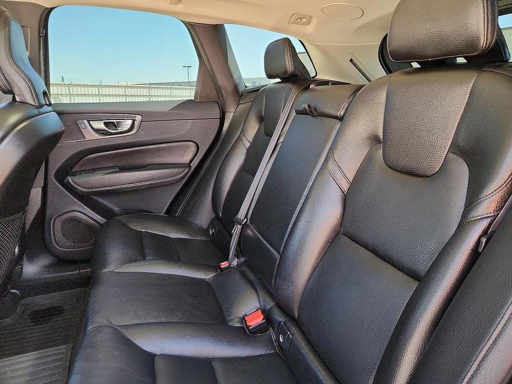 used 2022 Volvo XC60 car, priced at $27,998