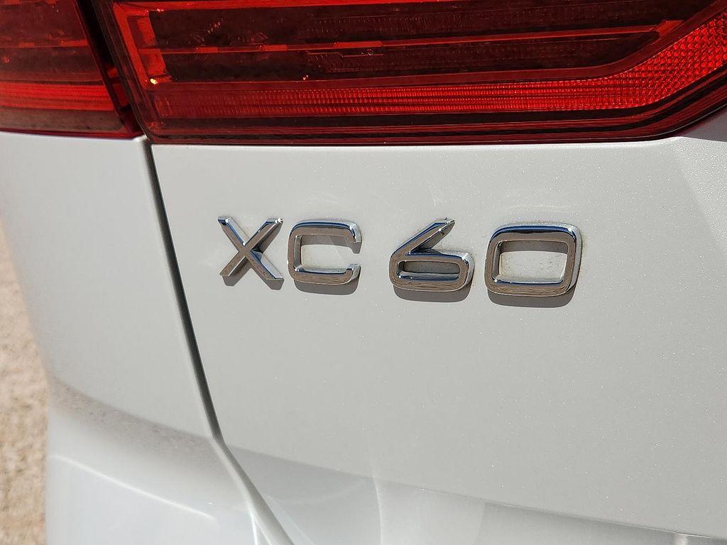 used 2022 Volvo XC60 car, priced at $27,998
