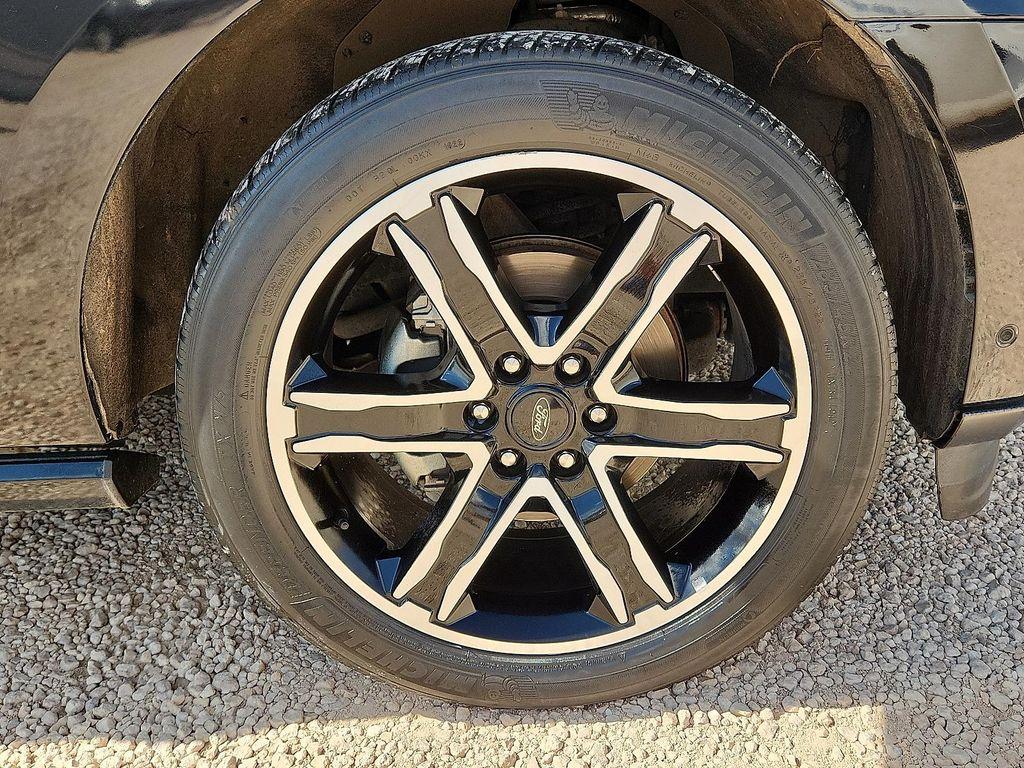 used 2019 Ford Expedition car, priced at $26,998