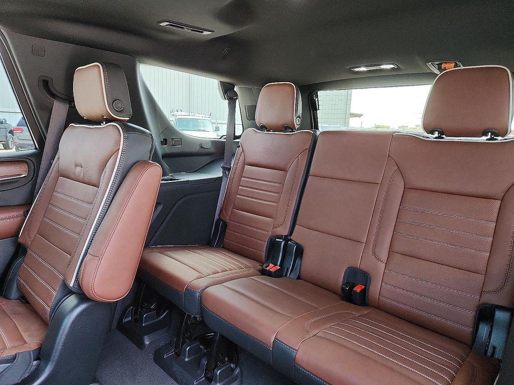 used 2023 GMC Yukon car, priced at $73,998