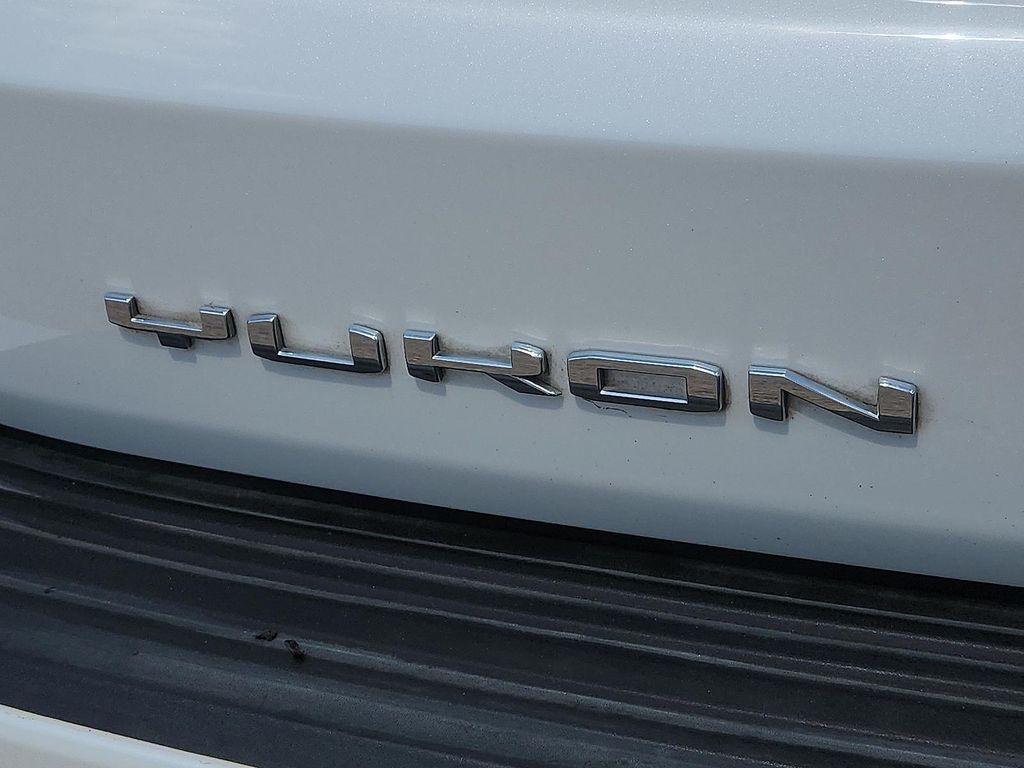 used 2023 GMC Yukon car, priced at $73,998