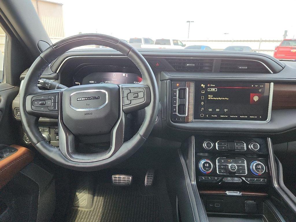 used 2023 GMC Yukon car, priced at $73,998