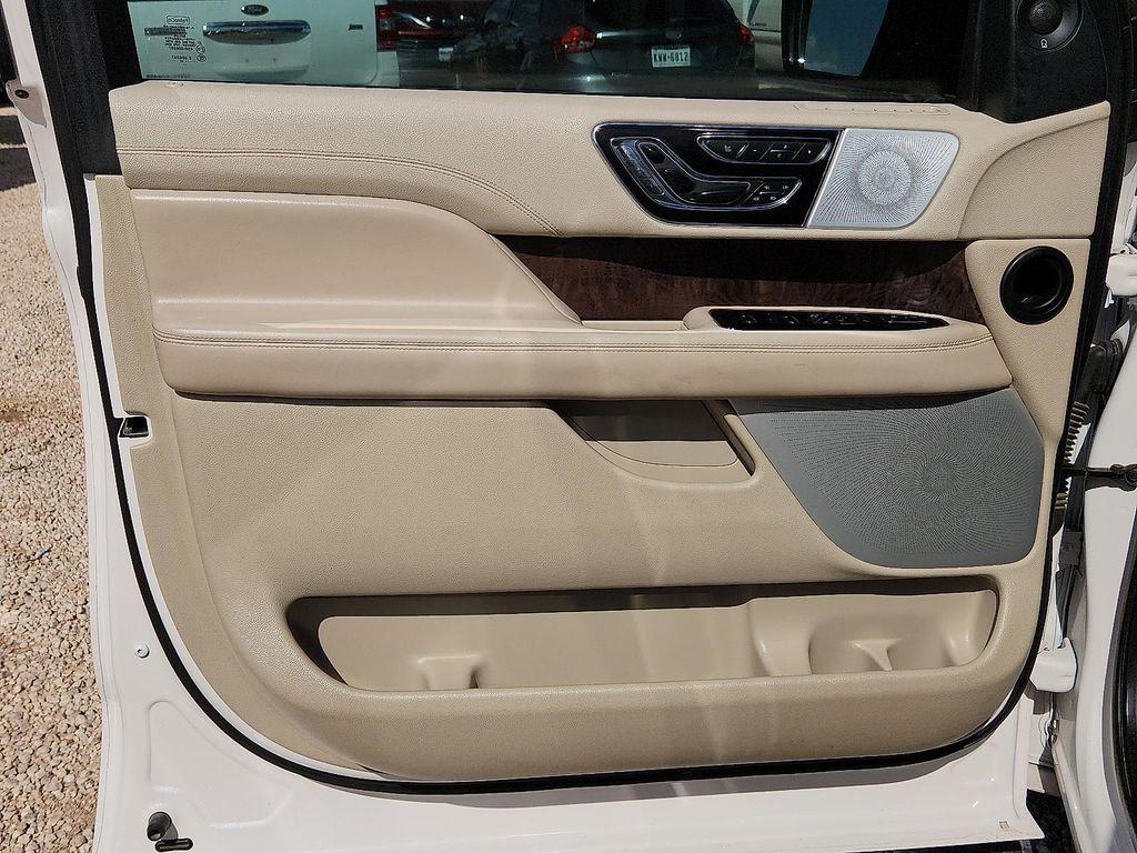 used 2019 Lincoln Navigator car, priced at $37,998