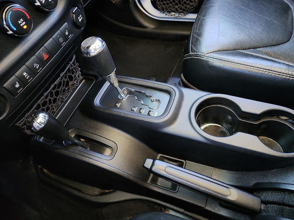 used 2014 Jeep Wrangler Unlimited car, priced at $19,998