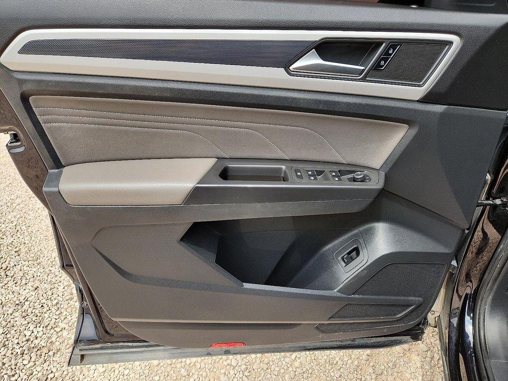 used 2022 Volkswagen Atlas car, priced at $24,998