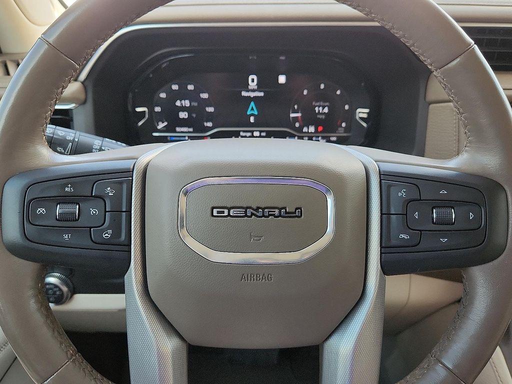 used 2022 GMC Yukon car, priced at $53,998