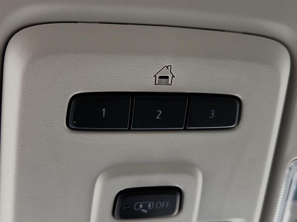 used 2022 GMC Yukon car, priced at $53,998