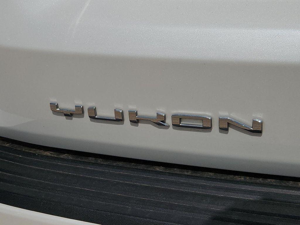 used 2022 GMC Yukon car, priced at $53,998