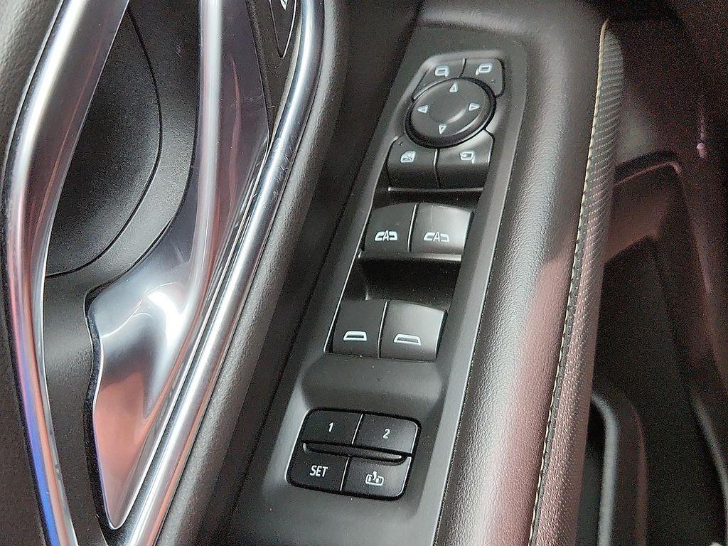 used 2022 GMC Yukon car, priced at $53,998