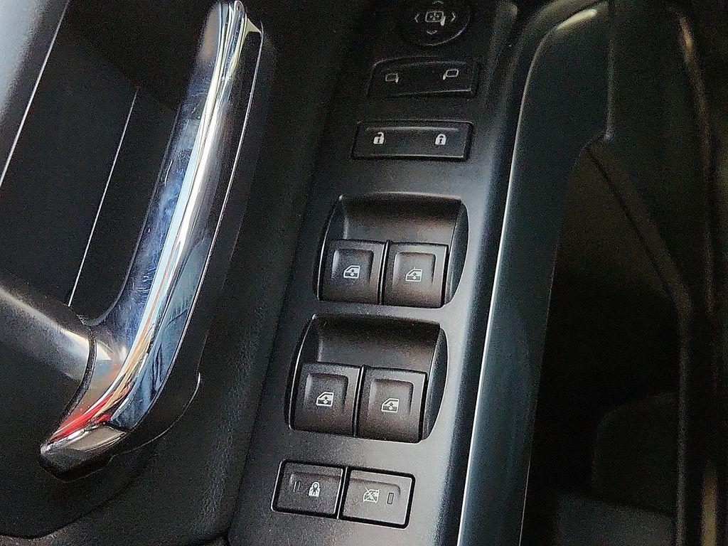 used 2014 Chevrolet Silverado 1500 car, priced at $27,998